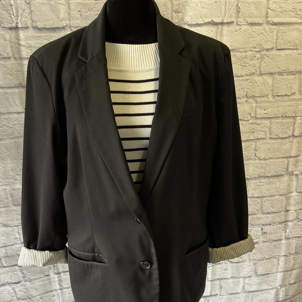 Merona Black Blazer with Lining Sleeve Detail - Picture 2 of 7